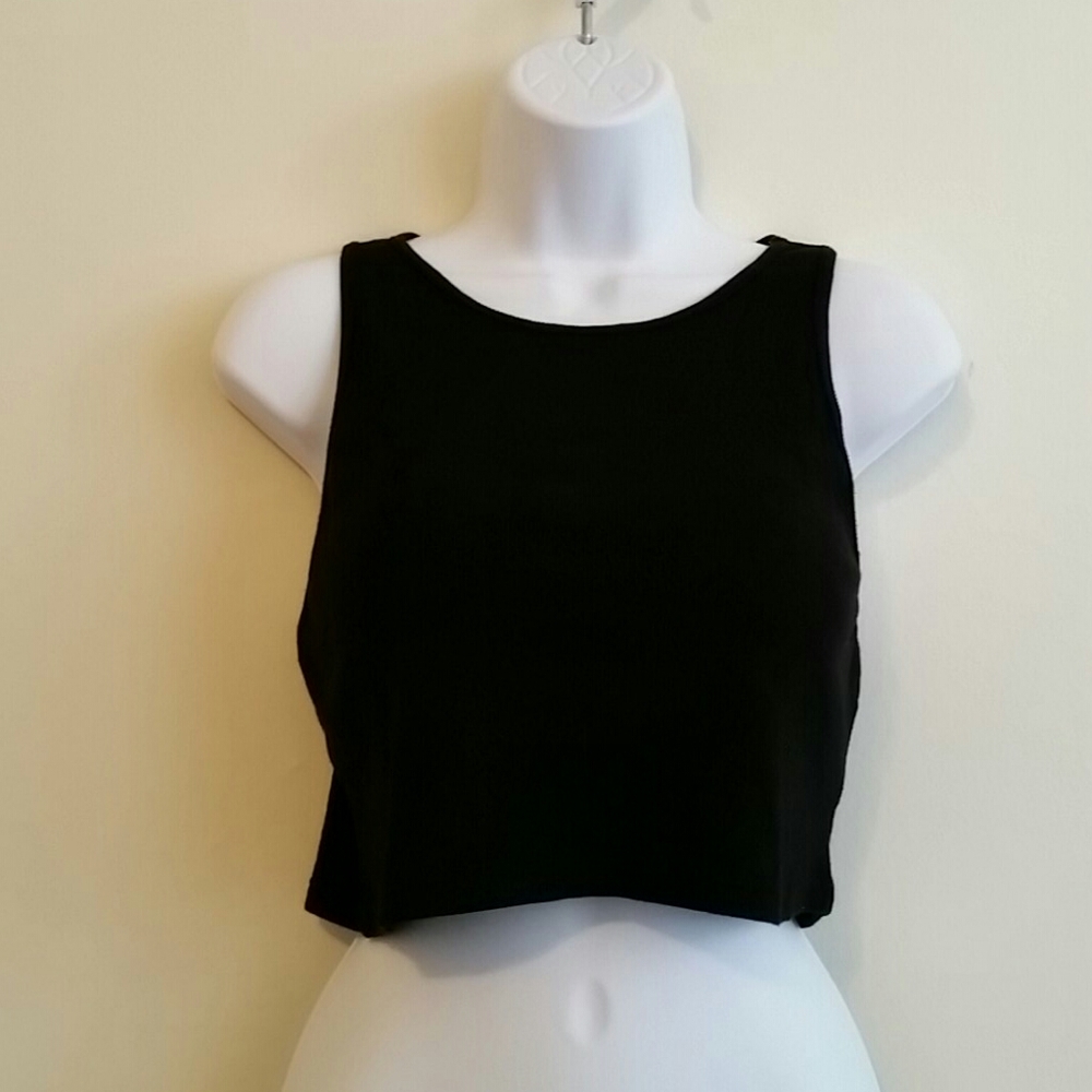 Black halter crop